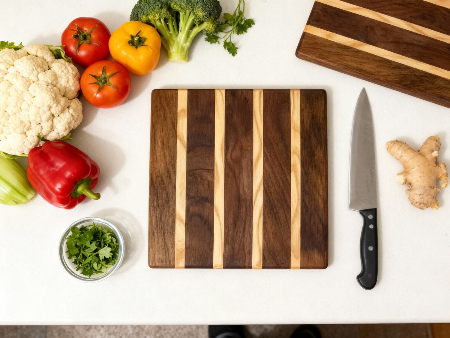 Kitchen & Serving